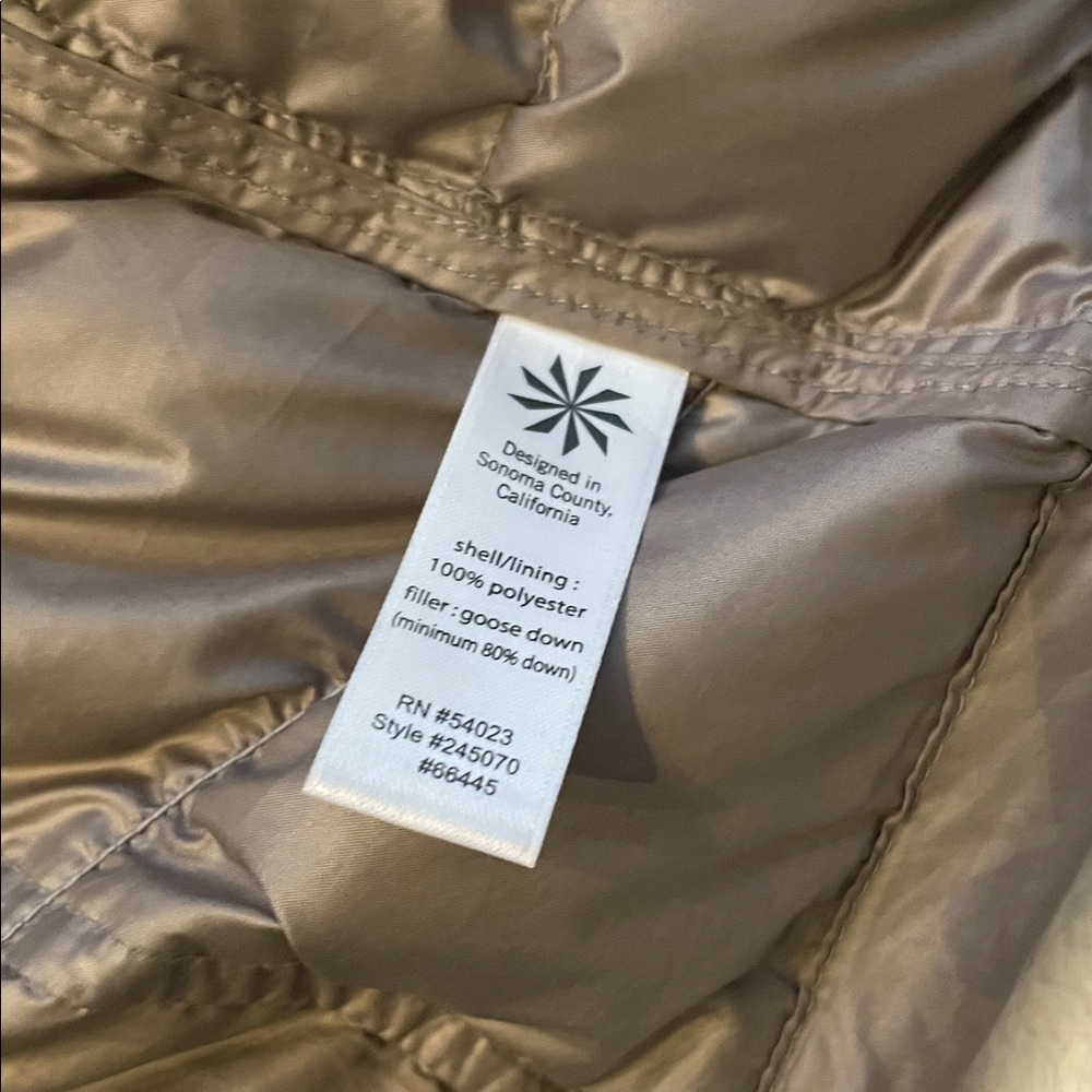Athleta Down Jacket - Picture 5 of 8